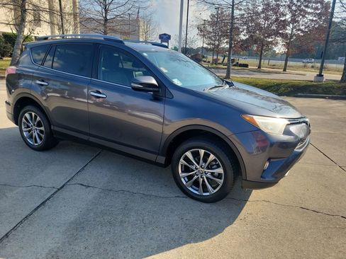 Certified 2017 Toyota RAV4 Limited image 7