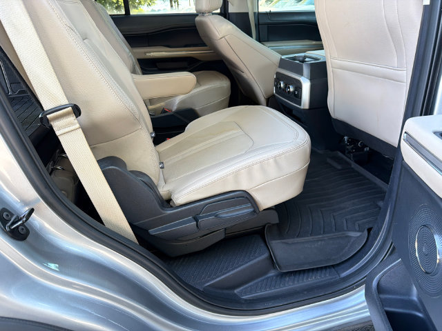 Used 2024 Ford Expedition Limited AWD/4WD image 15
