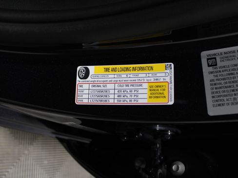 Used 2024 Chevrolet Silverado 2500 Custom w/ Custom Convenience Package image 38