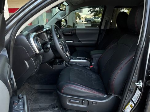 Used 2023 Toyota Tacoma SR5 RWD image 11