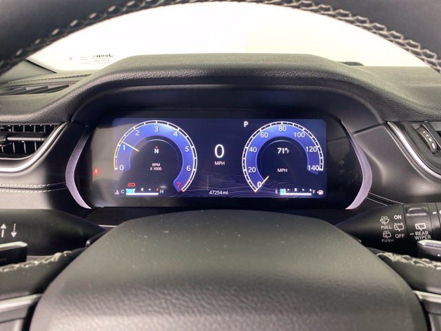 Used 2023 Jeep Grand Cherokee L Altitude AWD/4WD image 22