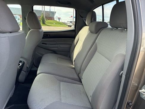 Used 2012 Toyota Tacoma 4x4 Double Cab w/ SR5 Pkg image 13