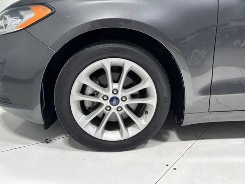 Used 2020 Ford Fusion SE FWD image 7