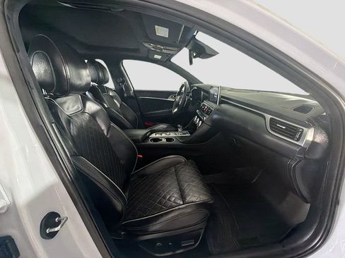 Used 2021 Genesis G70 3.3T w/ Sport Package RWD image 32