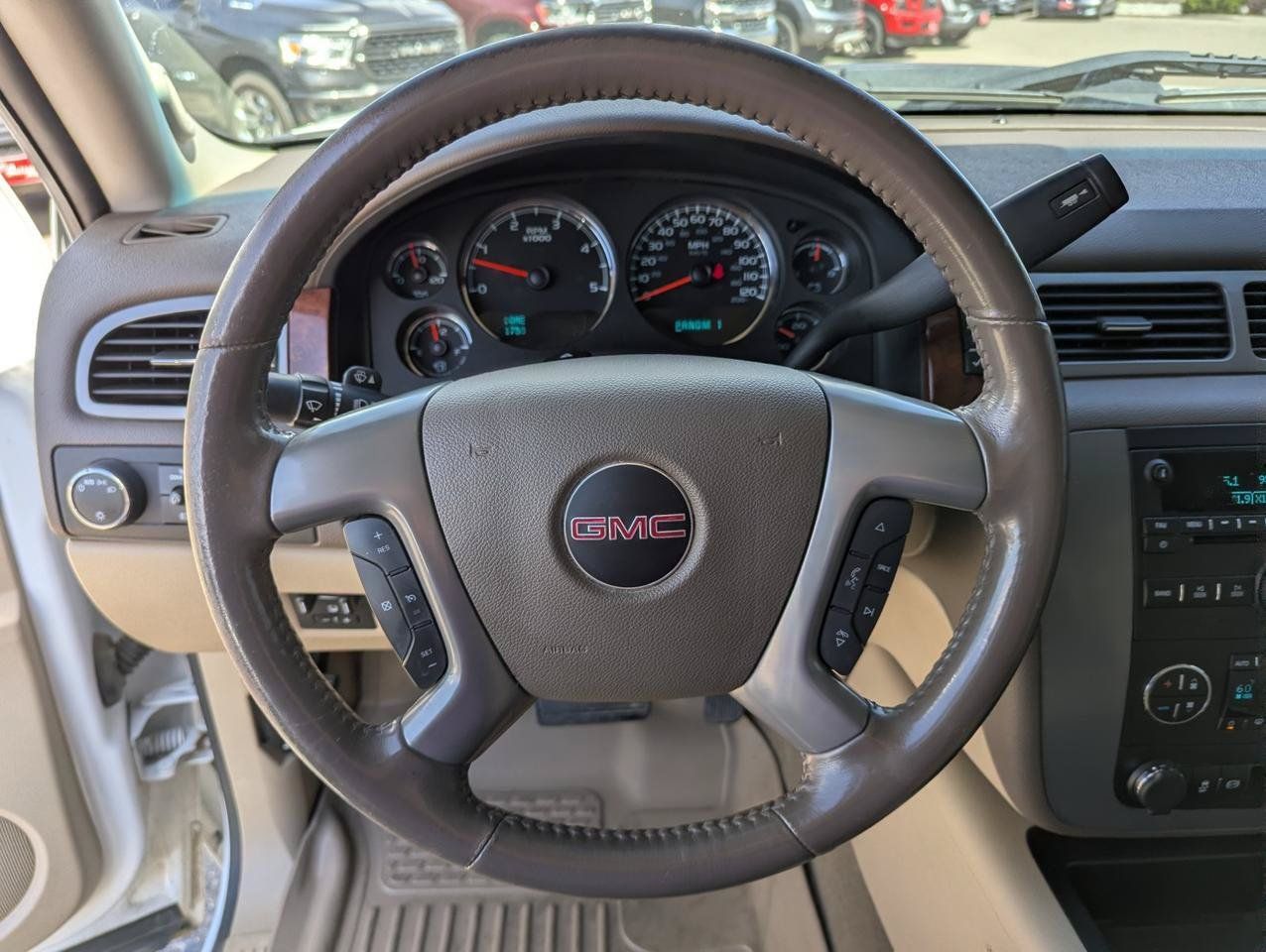 Used 2014 GMC Sierra 2500 SLT w/ Suspension Package, Off-Road AWD/4WD image 13