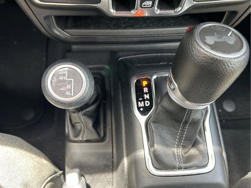 Certified 2024 Jeep Wrangler Unlimited Sport AWD/4WD image 17