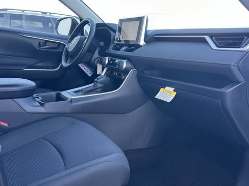 New 2025 Toyota RAV4 LE image 18
