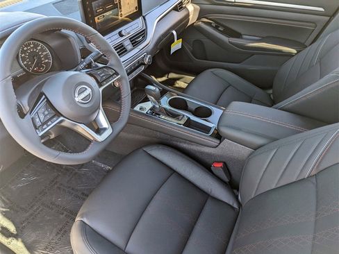 New 2025 Nissan Altima 2.5 SR w/ SR Premium Package image 12