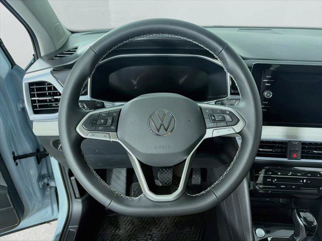 New 2027 Volkswagen Taos SE AWD/4WD image 11