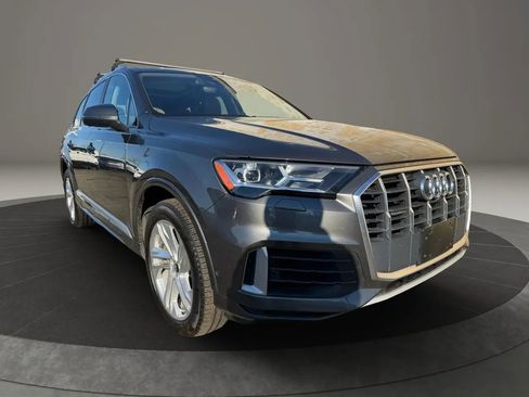 Used 2021 Audi Q7 3.0T Premium Plus w/ Premium Plus Package image 3