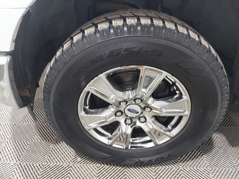 Used 2017 Ford F150 XLT w/ Equipment Group 302A Luxury AWD/4WD image 5