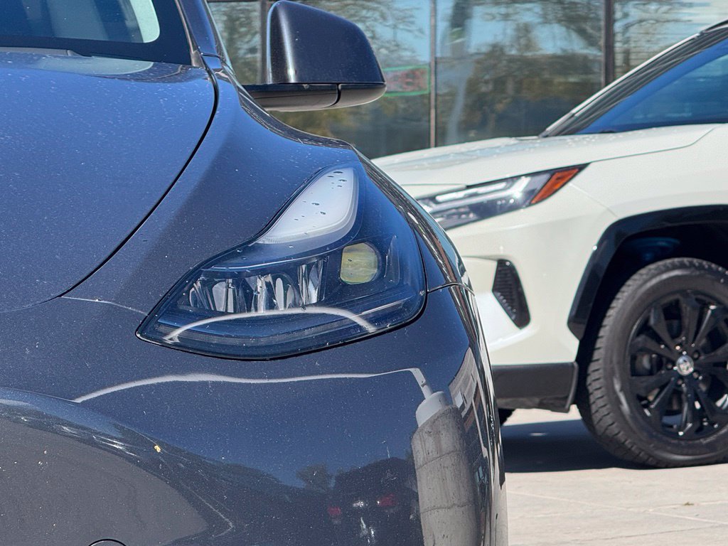 Used 2023 Tesla Model Y Long Range AWD/4WD image 28