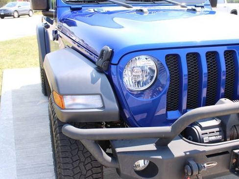 Used 2020 Jeep Wrangler Sport AWD/4WD image 5