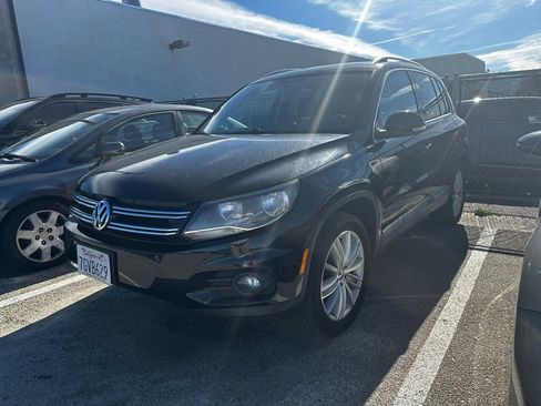 Used 2014 Volkswagen Tiguan SE image 4