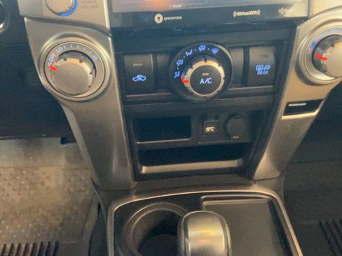 Used 2021 Toyota 4Runner SR5 Premium w/ Moonroof Package RWD image 17