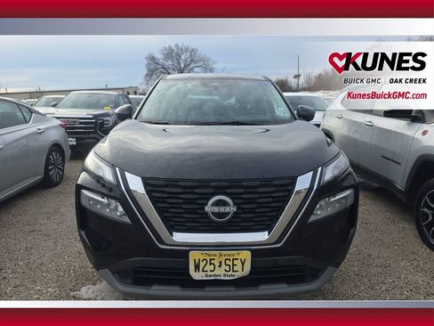 Used 2023 Nissan Rogue SV image 20
