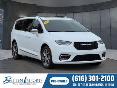 Used 2022 Chrysler Pacifica Pinnacle