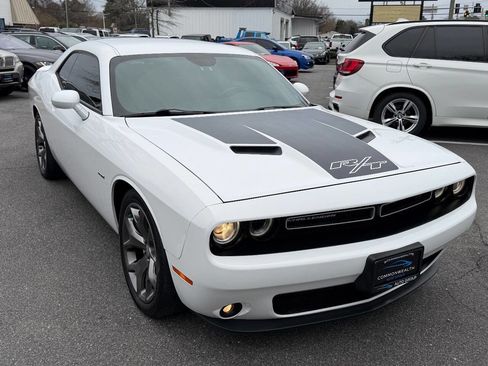 Used 2015 Dodge Challenger R/T w/ Quick Order Package 28B R/T image 3