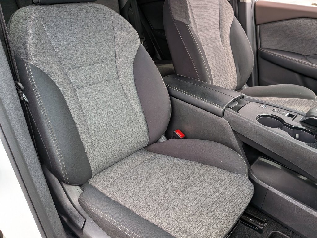 Used 2023 Nissan Rogue SV FWD image 33