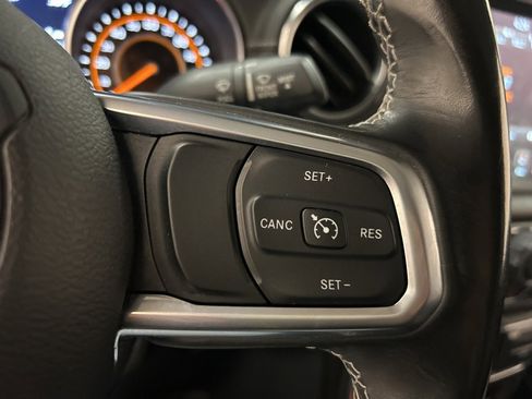 Used 2021 Jeep Gladiator Overland w/ Popular Equipment Package image 22