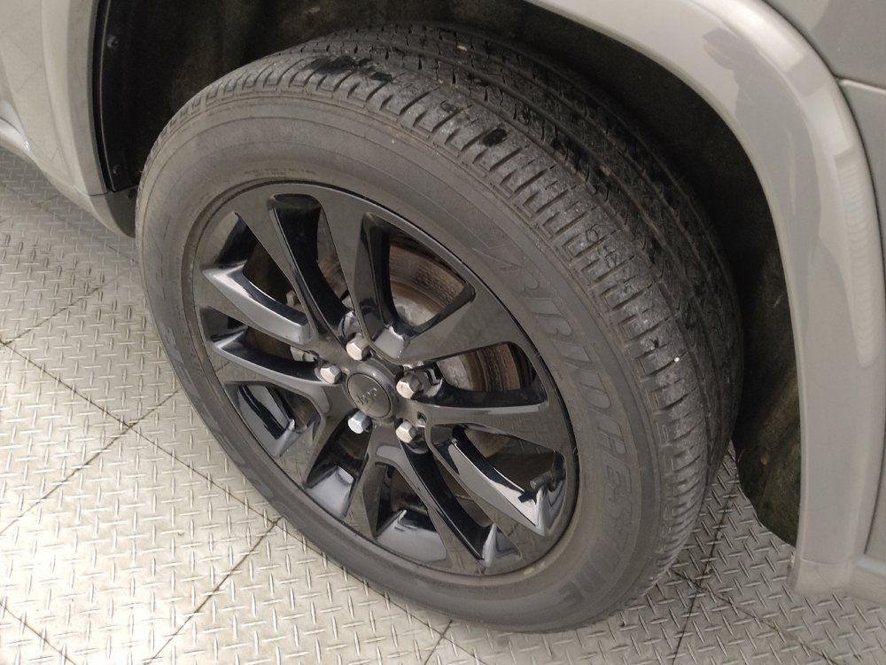 Used 2021 Jeep Grand Cherokee Laredo X RWD image 31