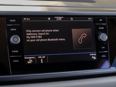 Used 2022 Volkswagen Taos SE image 42