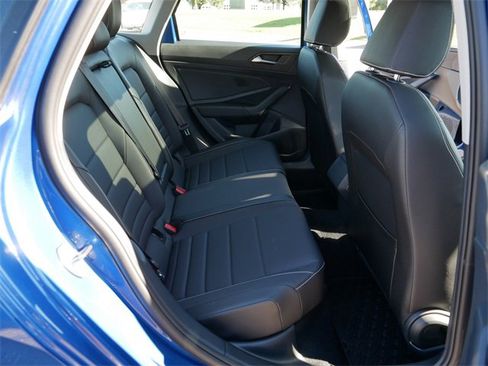 Certified 2024 Volkswagen Jetta SE image 18