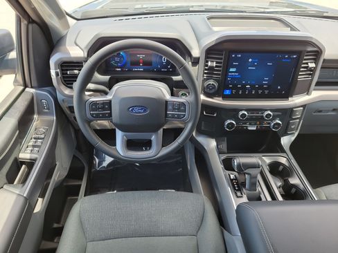 Used 2025 Ford F150 Lightning XLT AWD/4WD image 15