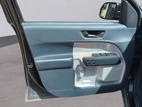 Used 2023 Ford Maverick XLT FWD image 19