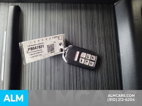 Used 2023 Honda Odyssey Sport image 37