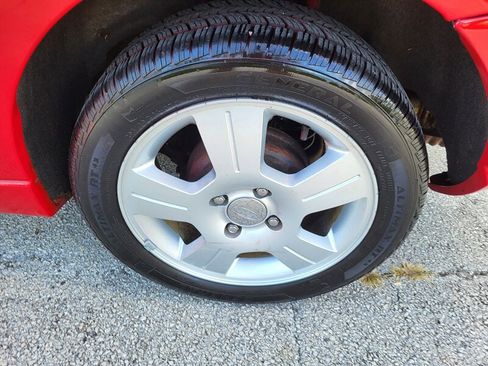 Used 2006 Ford Focus SES image 24