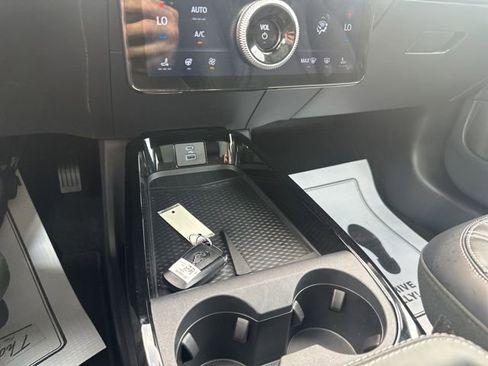 Used 2024 Ford Mustang Mach-E Premium AWD/4WD image 39