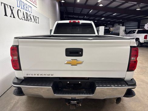 Used 2018 Chevrolet Silverado 3500 W/T AWD/4WD image 7