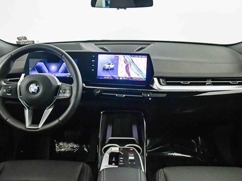 Used 2026 BMW X2 xDrive28i AWD/4WD image 15