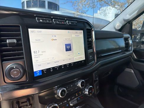 Used 2024 Ford F350 Lariat w/ Lariat Ultimate Package image 12