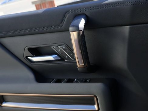 New 2025 GMC Hummer EV 3X image 48