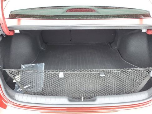 Certified 2025 Hyundai Elantra SEL FWD image 8