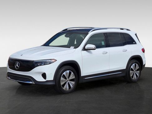 Used 2024 Mercedes-Benz EQB 300 4MATIC image 8