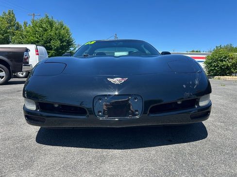 Used 2003 Chevrolet Corvette Coupe w/ Preferred Equipment Group RWD image 8