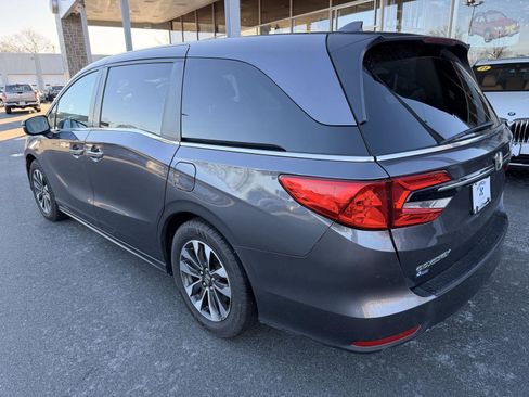 Used 2024 Honda Odyssey EX-L image 3