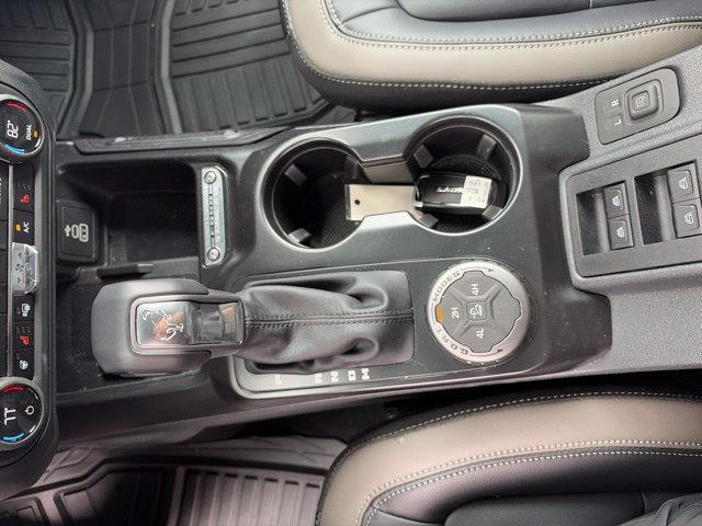 Used 2026 Ford Bronco Outer Banks AWD/4WD image 11