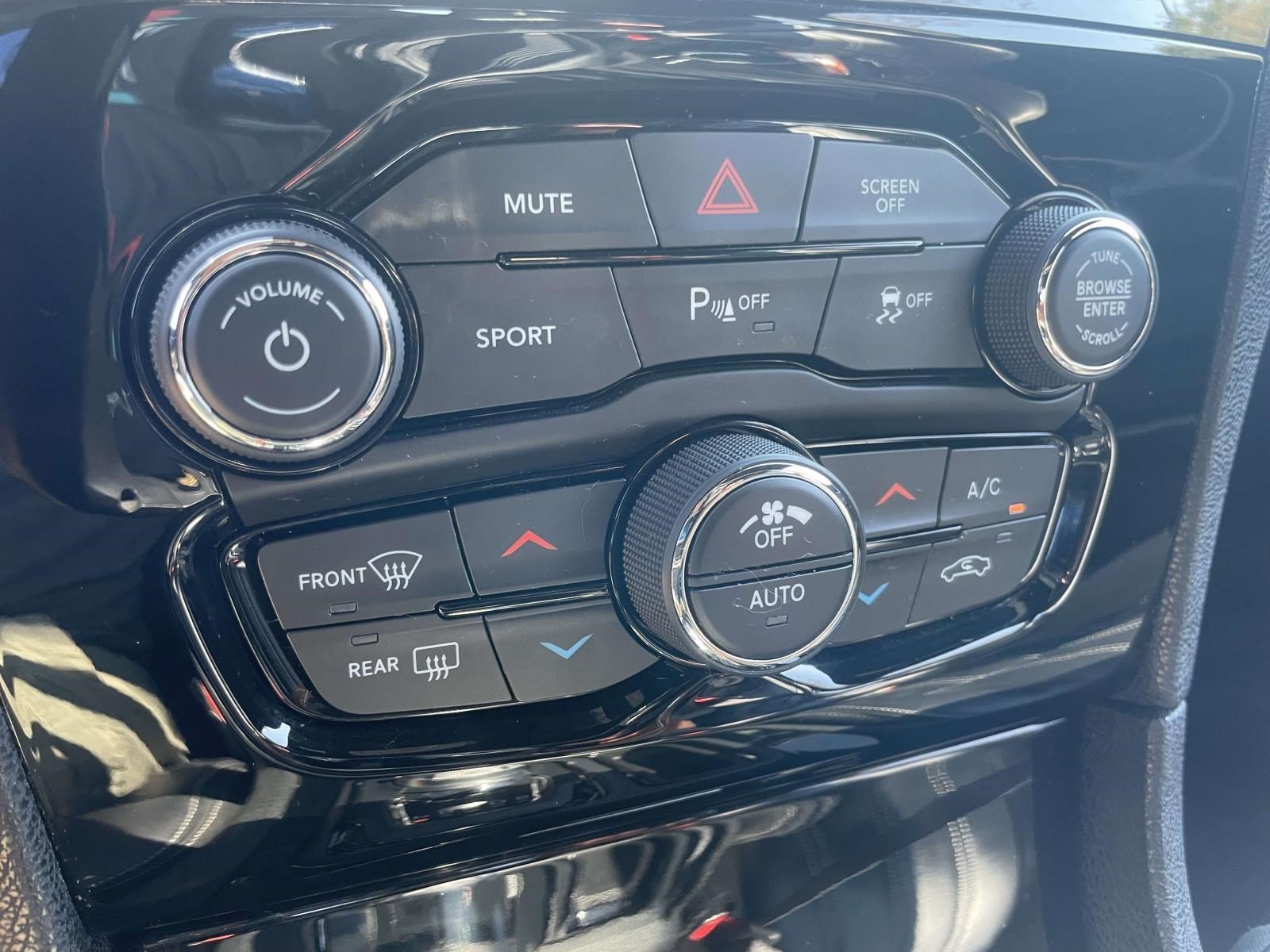 Used 2022 Chrysler 300 S RWD image 26