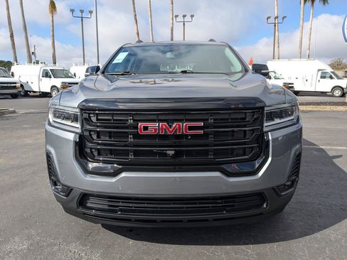 Used 2021 GMC Acadia SLT w/ Elevation Edition image 9