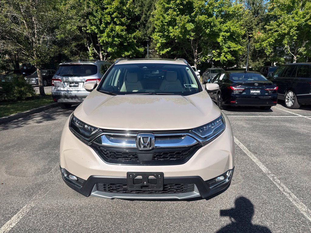 Used 2017 Honda CR-V Touring image 2