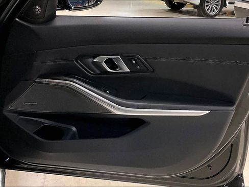 Used 2025 BMW M3 Competition w/ Executive Package image 21