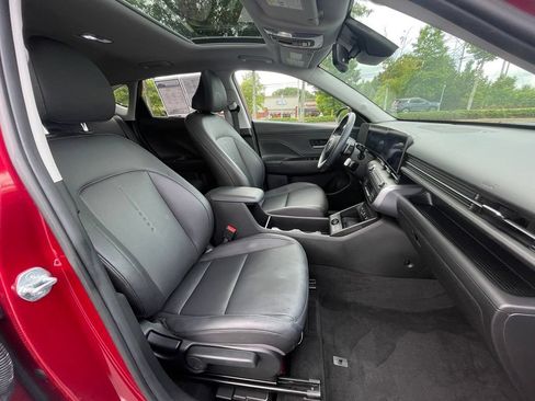 Used 2024 Hyundai Kona Limited AWD/4WD image 32