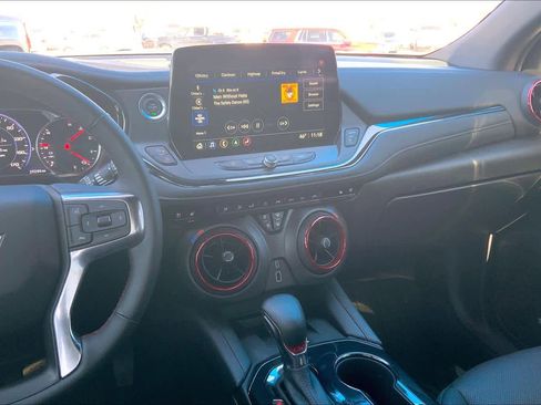 Certified 2025 Chevrolet Blazer RS w/ Enhanced Convenience Package image 7