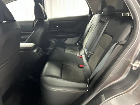 Used 2023 Nissan Ariya FWD image 21