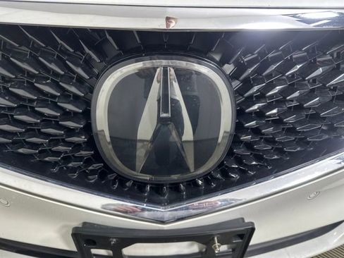 Used 2022 Acura MDX SH-AWD w/ Technology Package image 9
