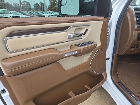Used 2022 RAM 1500 Laramie image 38